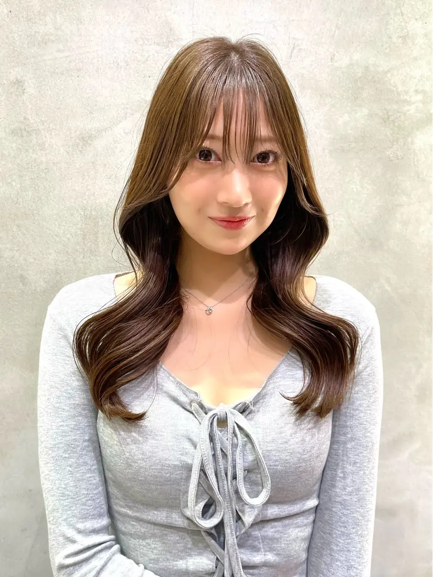 セミロング カラー カット ヘアカラー ✨コテ巻き風パーマ ✨川合佑哉のヘアスタイル
