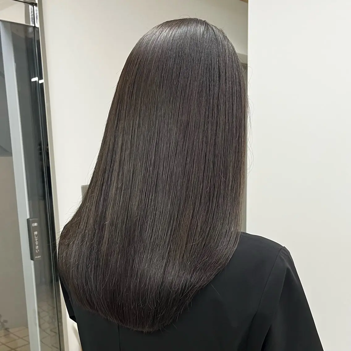 カット＋縮毛矯正＋カラーの写真