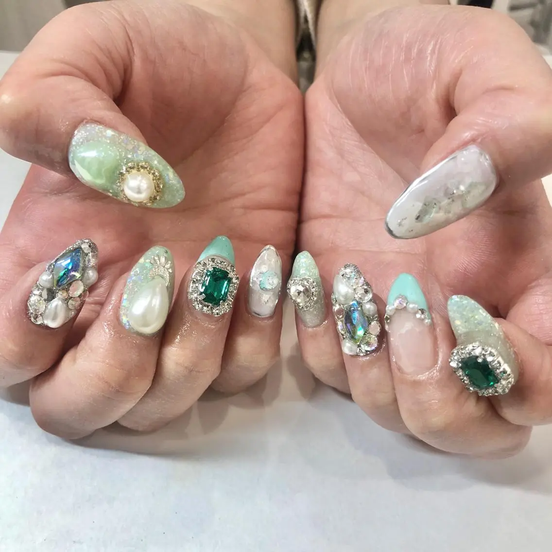 ネイル キラキラネイル ハンドネイル フットネイル 🎀AYAKO 🎀中韓ネイルのネイルデザイン