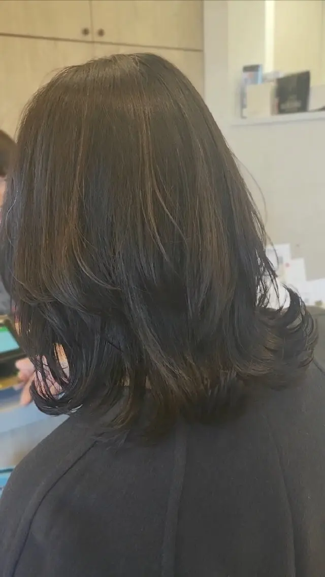 ミディアム カラー 垢抜けパーマヘア🍯 ジルのヘアスタイル
