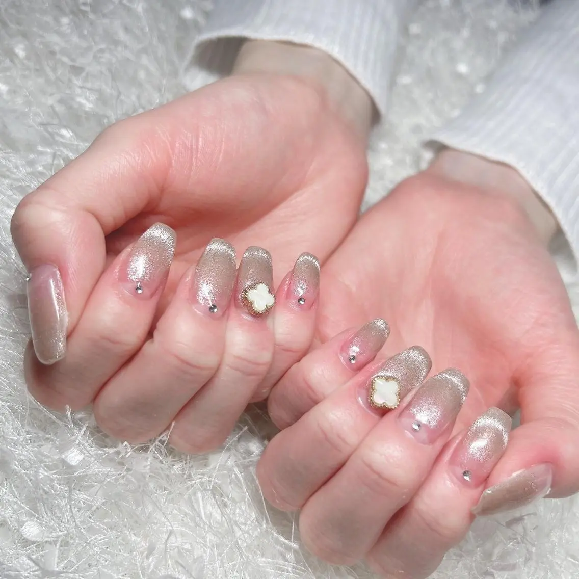 ネイル 長さ出し フットネイル フレンチネイル ジェルネイル グラデーション ハンドネイル Nail&eye Belire 新宿のネイルデザイン