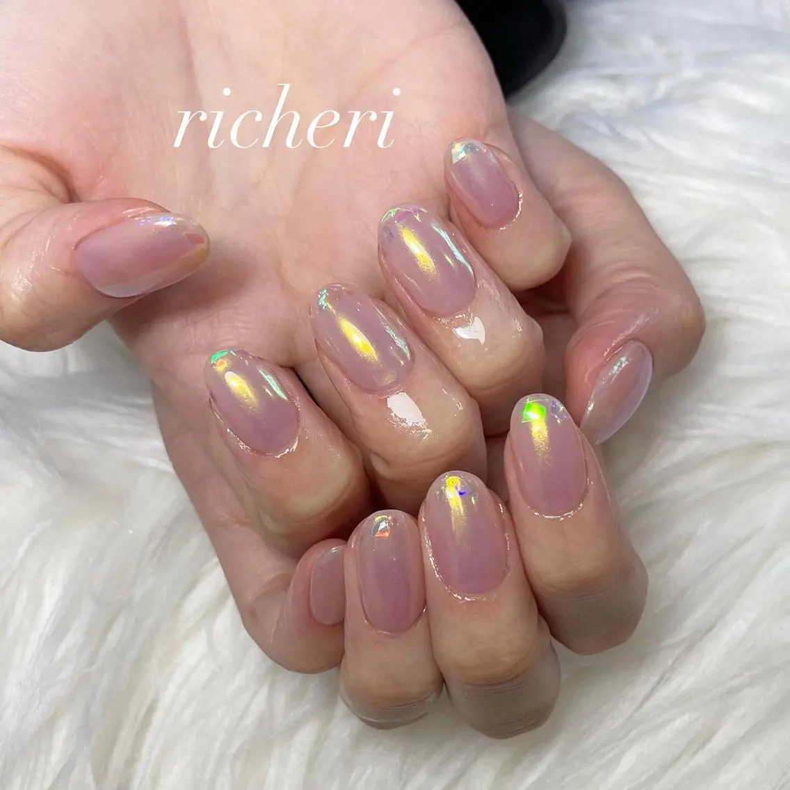ミディアム ネイル 韓国風ヘア アートネイル オーロラネイル フレンチネイル ジェルネイル richeri beautyのネイルデザイン