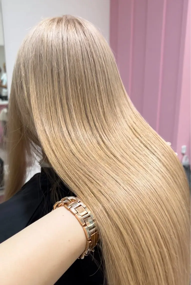 ロング ヘアカラー トリートメント ナナ♡レイヤーカット ♡似合わせカラーのヘアスタイル