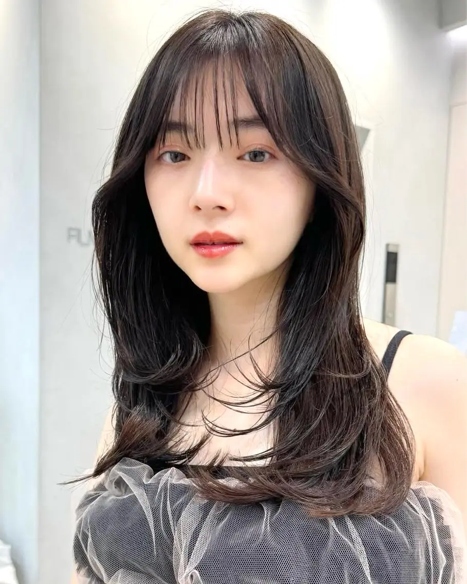 セミロング レイヤーカット カット ヘアカラー トリートメント 表参道レイヤーカット 髪質改善山岸季生のヘアスタイル