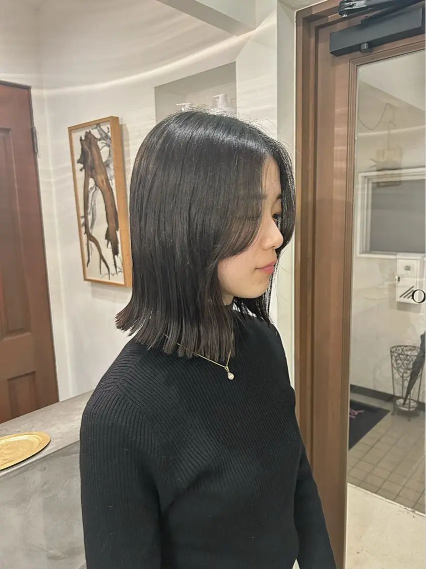 ショート 切りっぱなしボブ ボブ 谷澤 朋佳のヘアスタイル