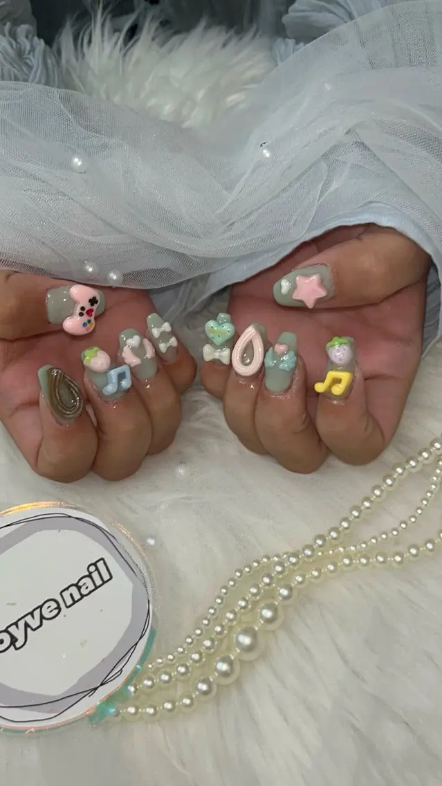 ネイル ハンドネイル kairi Toyvenailのネイルデザイン