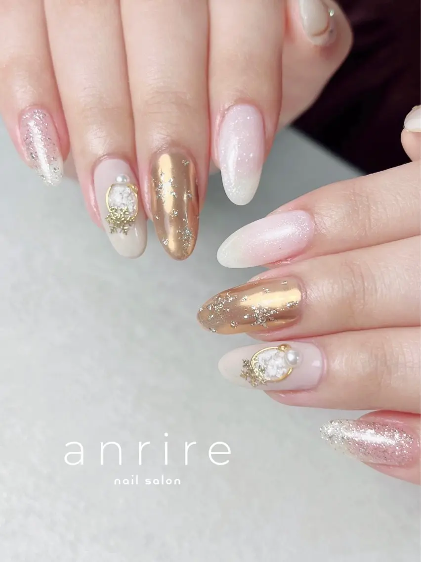ネイル ジェルネイル ゴールド キラキラネイル ラメ(グリッター) ミラーネイル ハンドネイル nailsalon anrireのネイルデザイン
