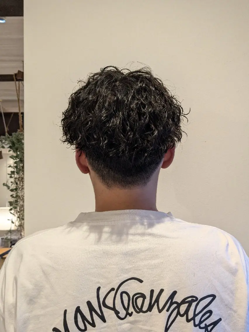 パーマ メンズ カット パーマ ユートラクト守口 Akariのヘアスタイル