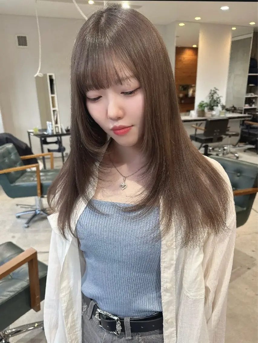 ロング カラー ヘアカラー トリートメント レイヤーカット ベージュカラー/小島のヘアスタイル