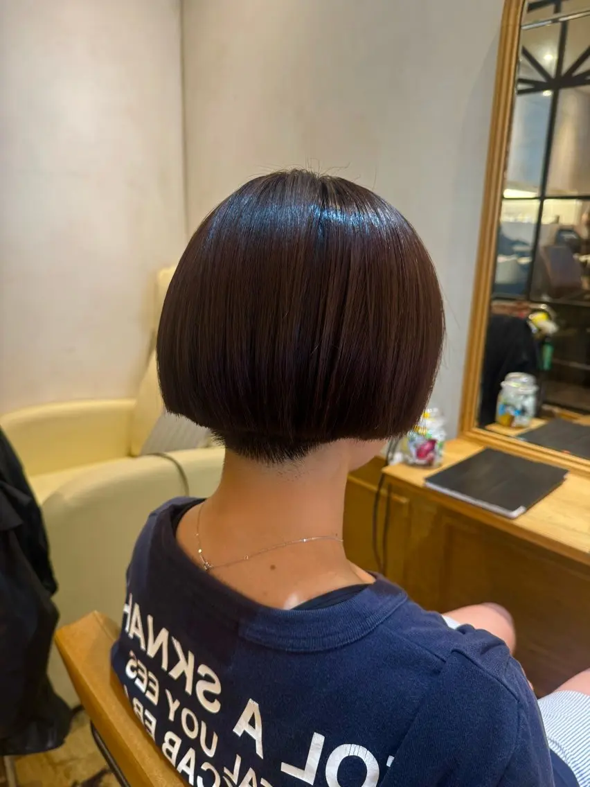 ショート 透明感カラー💜 モテ髪 空陽💙のヘアスタイル