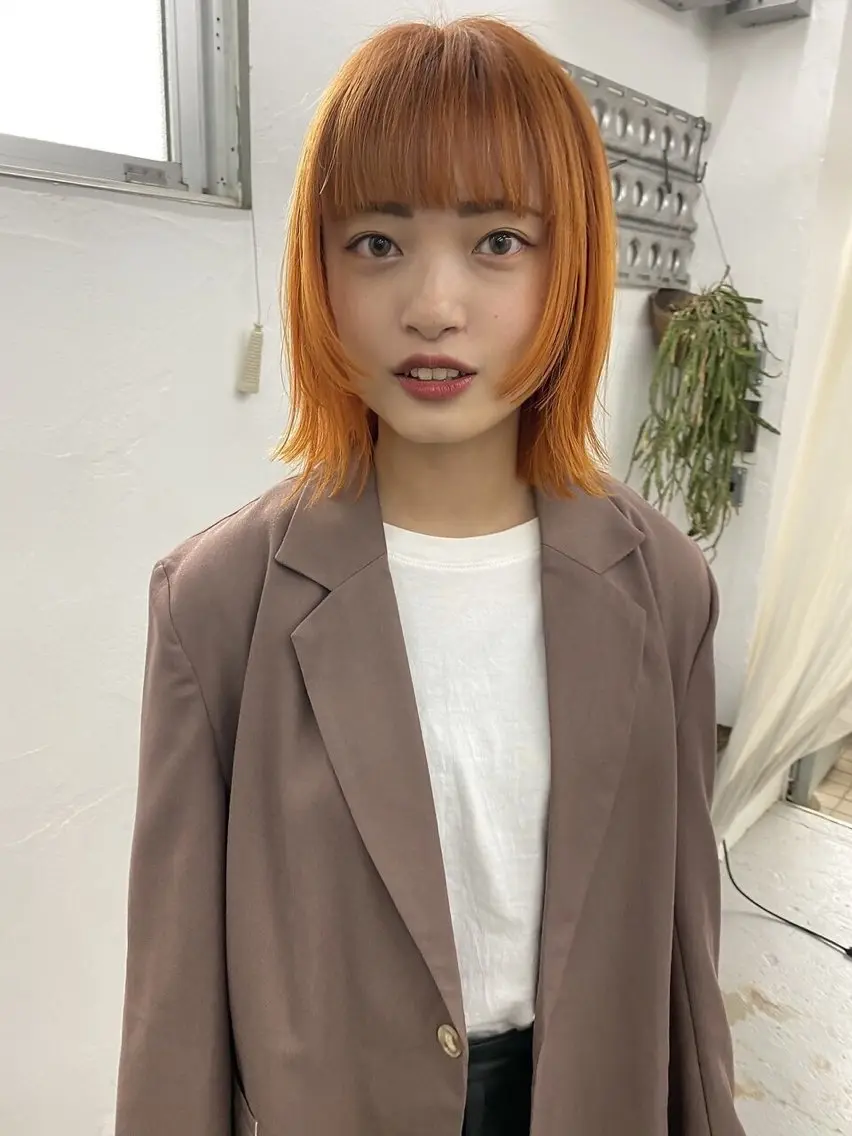 ショート ヘアカラー トリートメント qiie リタッチ 黒染め　ワンカラーのヘアスタイル