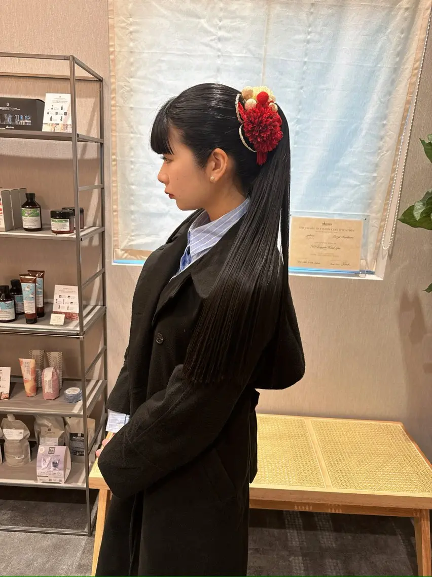 ロング カラー ヘアアレンジ mina 🐈‍⬛ ラフな似合わせヘアのヘアスタイル