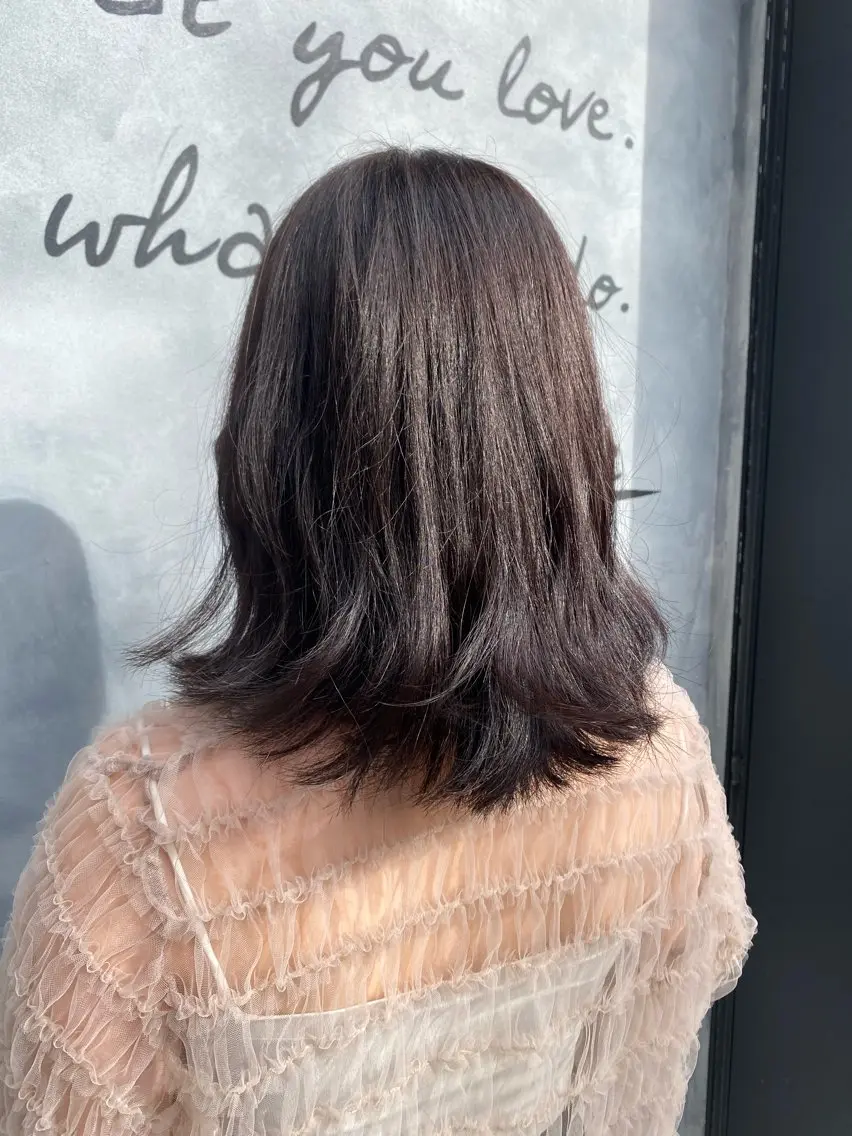 ミディアム カラー グレージュ 似合わせカット ヘアカラー 森口 竜三のヘアスタイル
