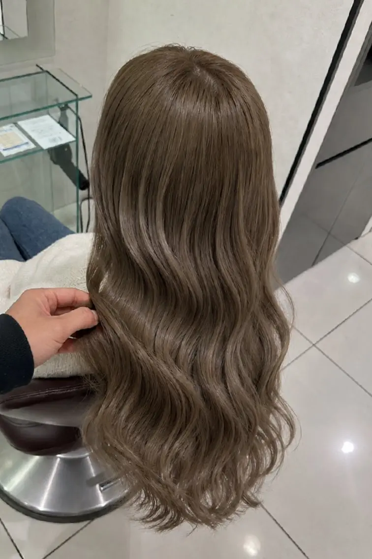 セミロング カラー 透明感カラー オリーブカラー カット ヘアカラー ブリーチカラー/ 美髪矯正/佐伯 駿のヘアスタイル