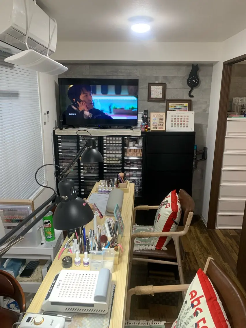 長さ出し専門店 上野kkのネイルデザイン