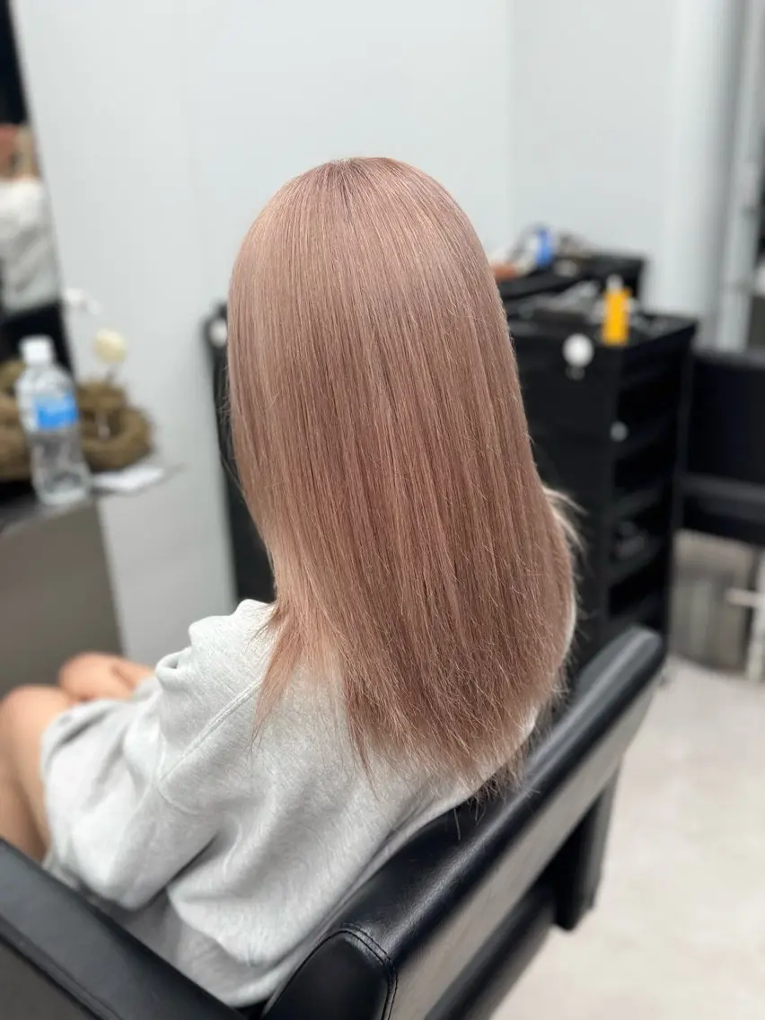 セミロング カラー ベージュカラー ブリーチ ピンクカラー ピンクベージュ カット ヘアカラー ベージュ/エクステ /職人/KENTAのヘアスタイル