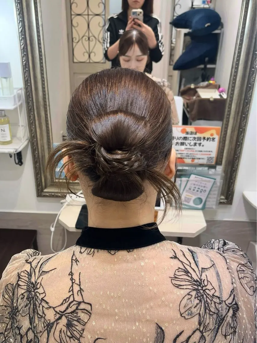 カチモリヘアセット/ヘアアレンジ🎀お呼ばれやパーティーなどに🎉の写真