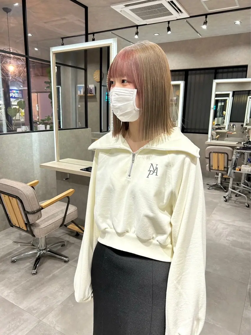 ミディアム カラー アッシュ ミストバング ベージュカラー ブリーチ デザインカラー 長谷川 湧のヘアスタイル
