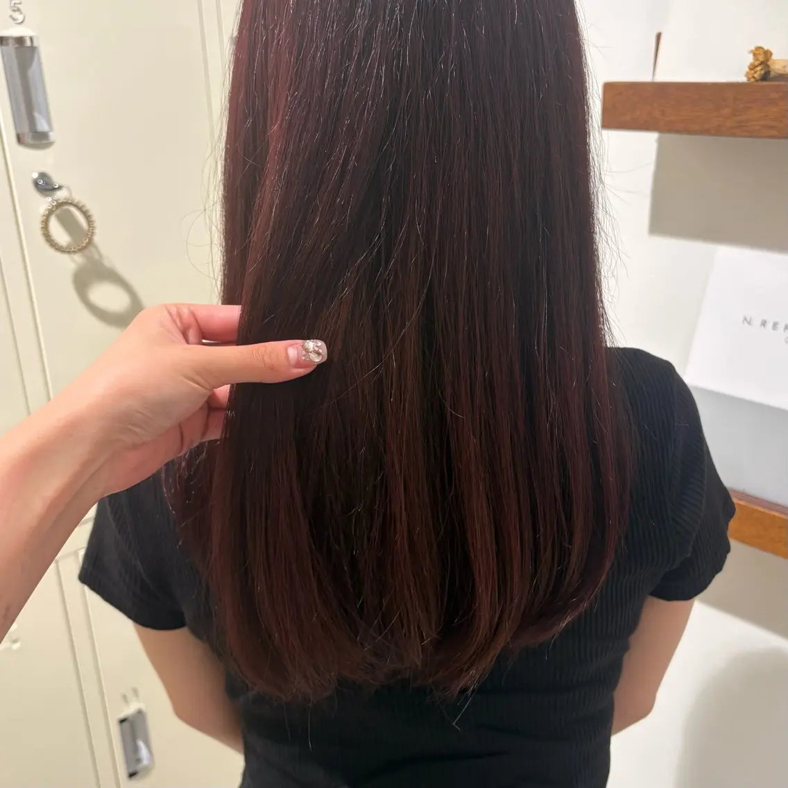 カラー レッドカラー 藤波 愛佳のヘアスタイル