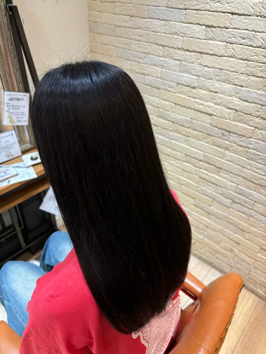 カラー ヘアカラー トリートメント しおり🍬 KOKORO🤍のヘアスタイル