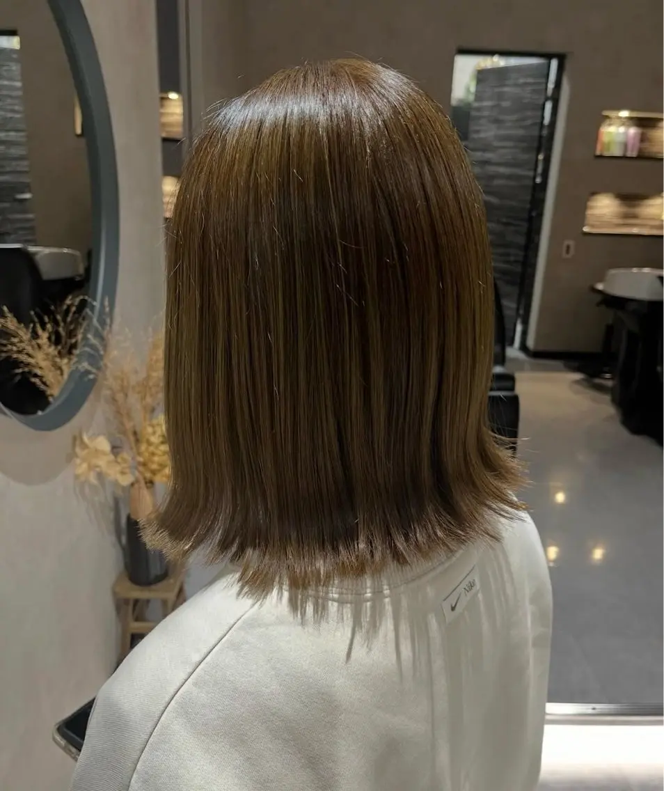 ミディアム カラー 透明感カラー オリーブカラー 髪質改善 縮毛矯正 トリートメント カット ヘアカラー 《.Xian》ナツミ /ボブ/顔周りカットのヘアスタイル