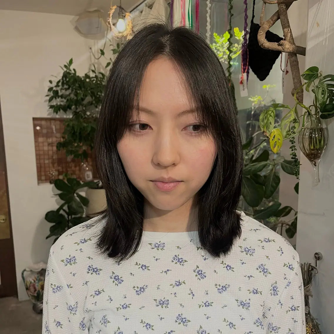 ミディアム 高原 優のヘアスタイル