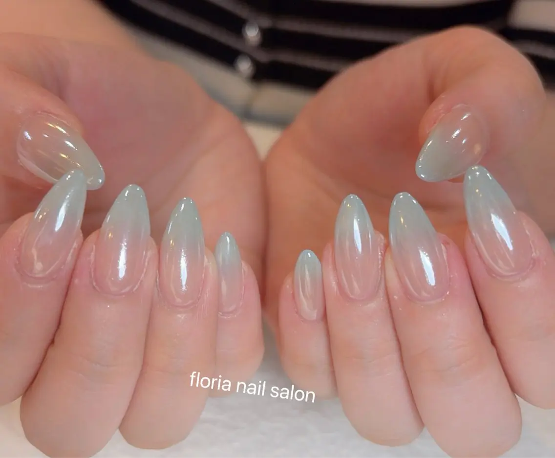ネイル アートネイル フラワーネイル フレンチネイル グラデーション ハート ハンドネイル Floria nail salonのネイルデザイン