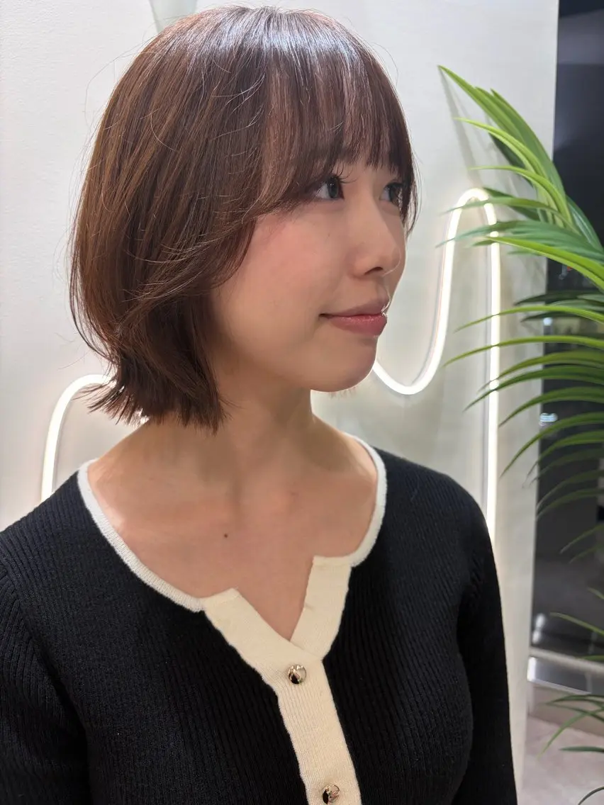 ショート カラー ベージュカラー ブラウンカラー 透明感カラー くびれヘア 韓国風ヘア カット ヘアカラー トリートメント cana 札幌レイヤースタイルのヘアスタイル