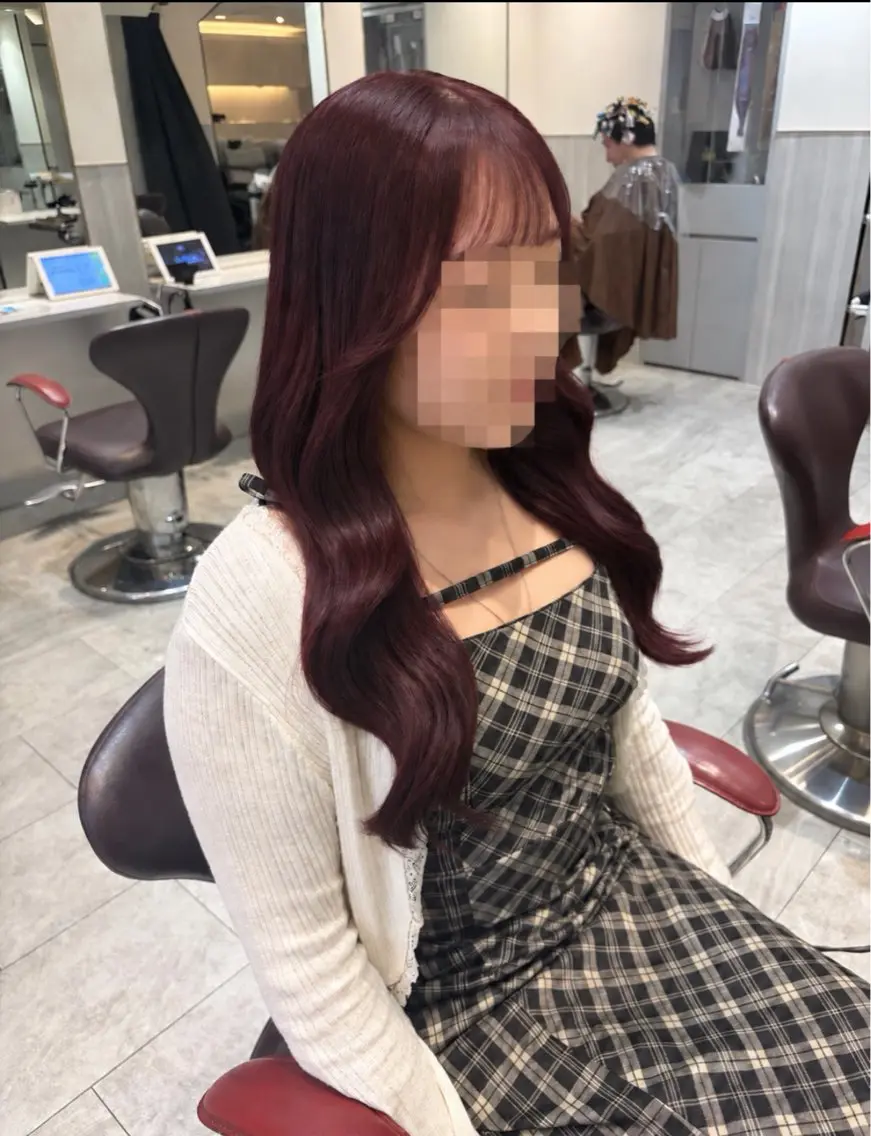 ロング カラー earth銀座 青山🩵のヘアスタイル