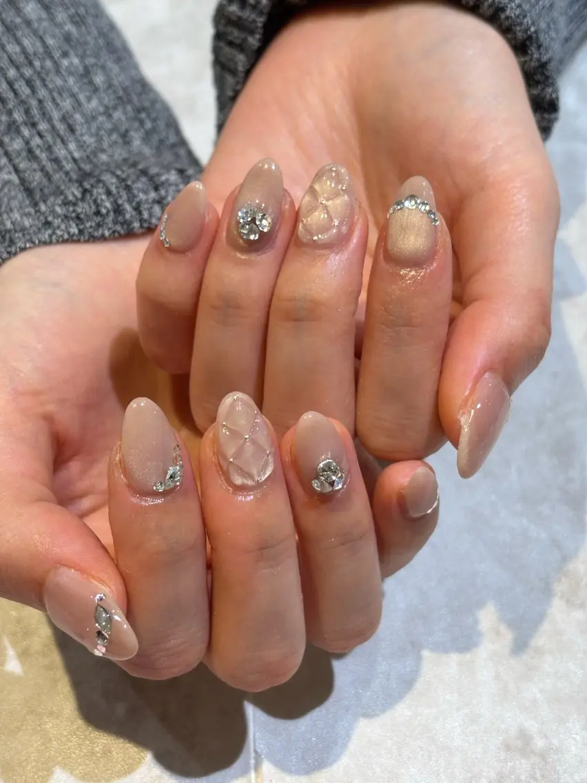 ネイル ハンドネイル REINA .のネイルデザイン