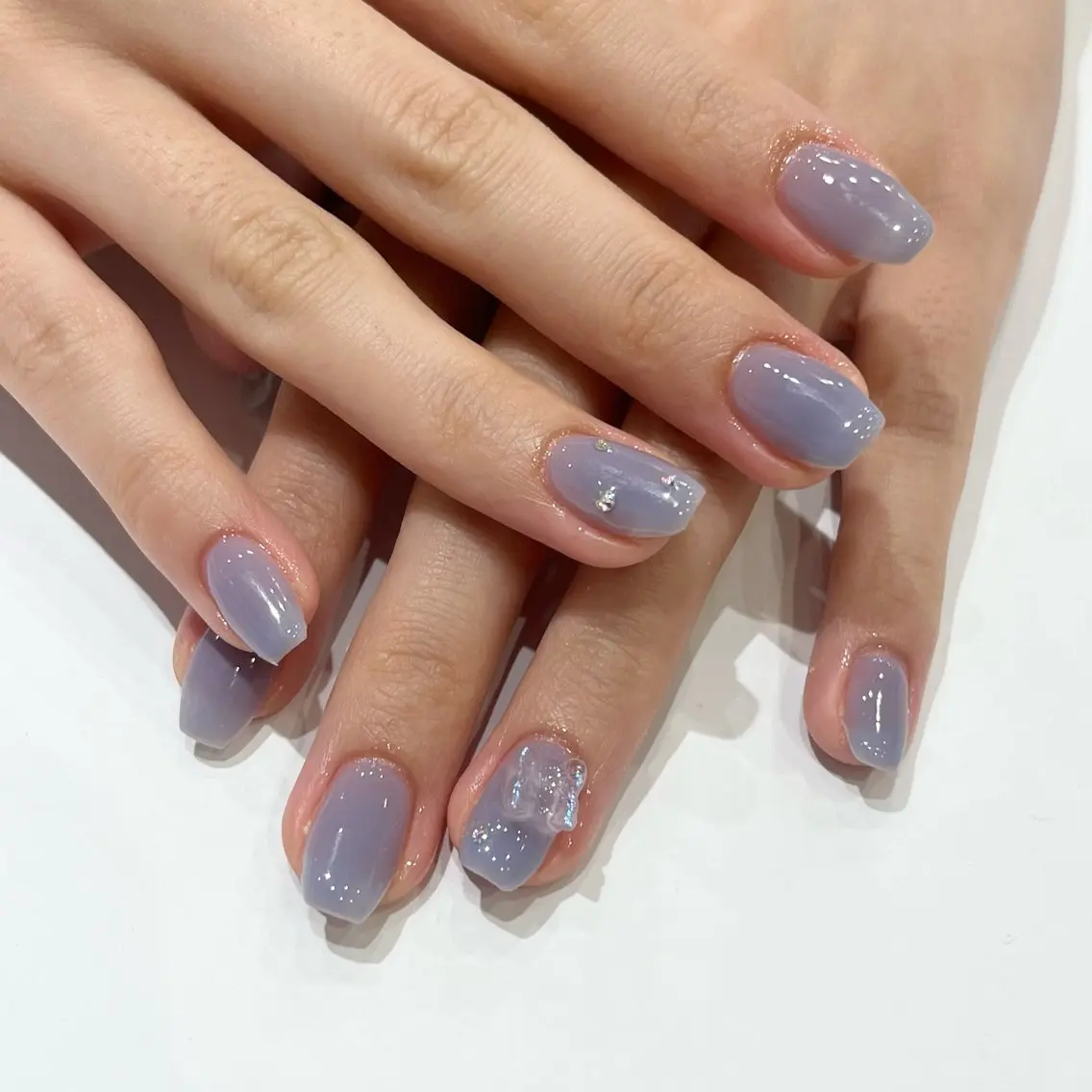 ハンドワンカラーorラメグラデーション🎀【オフ無し】の写真