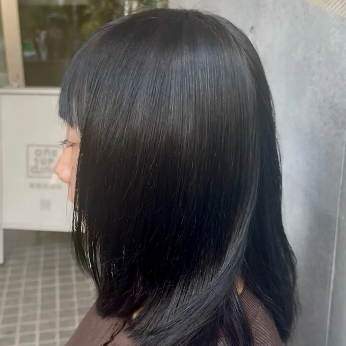 セミロング カラー 黒髪 ブリーチ アニメデザイン美容師 メンズカット/僚汰のヘアスタイル