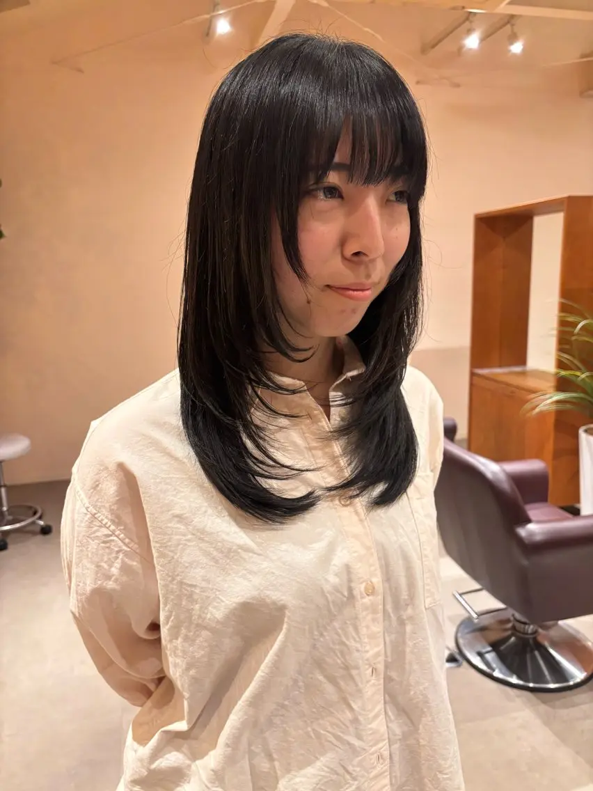ロング 鷲尾 未歩のヘアスタイル