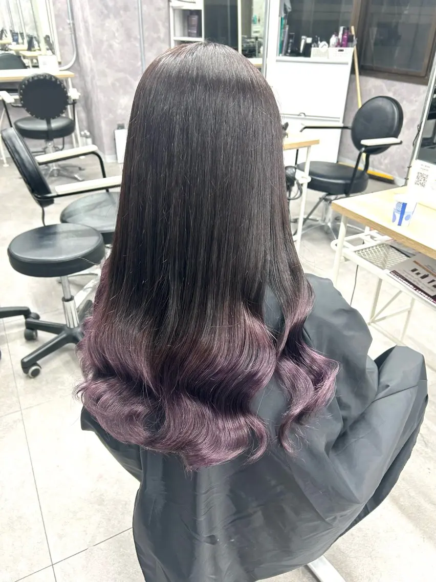 セミロング ワンズリー中明度 店舗公式のヘアスタイル