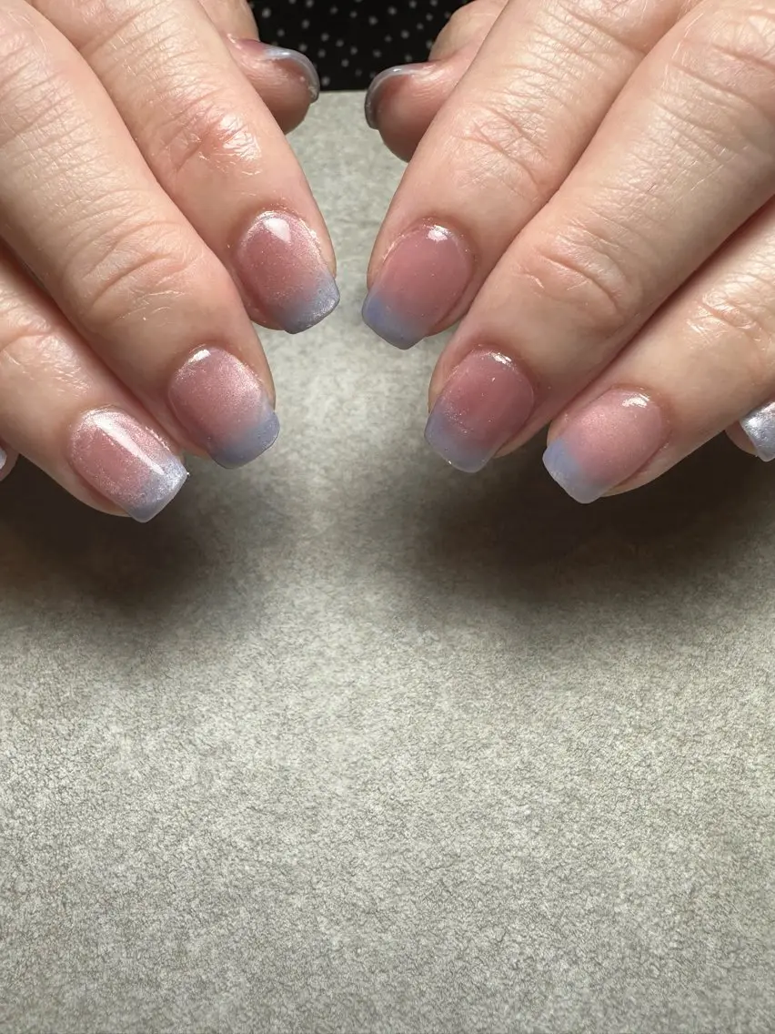 ネイル グラデーション マグネットネイル オフィスネイル シンプルネイル nailroom Anmie.のネイルデザイン