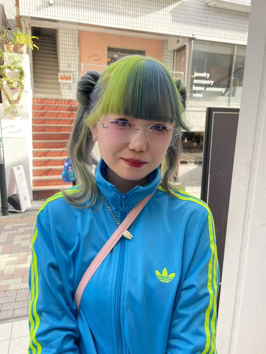 カラー ブリーチ デザインカラー ダブルカラー ハイトーンカラー デザインカラー/ ヘアアレンジ/りりかのヘアスタイル