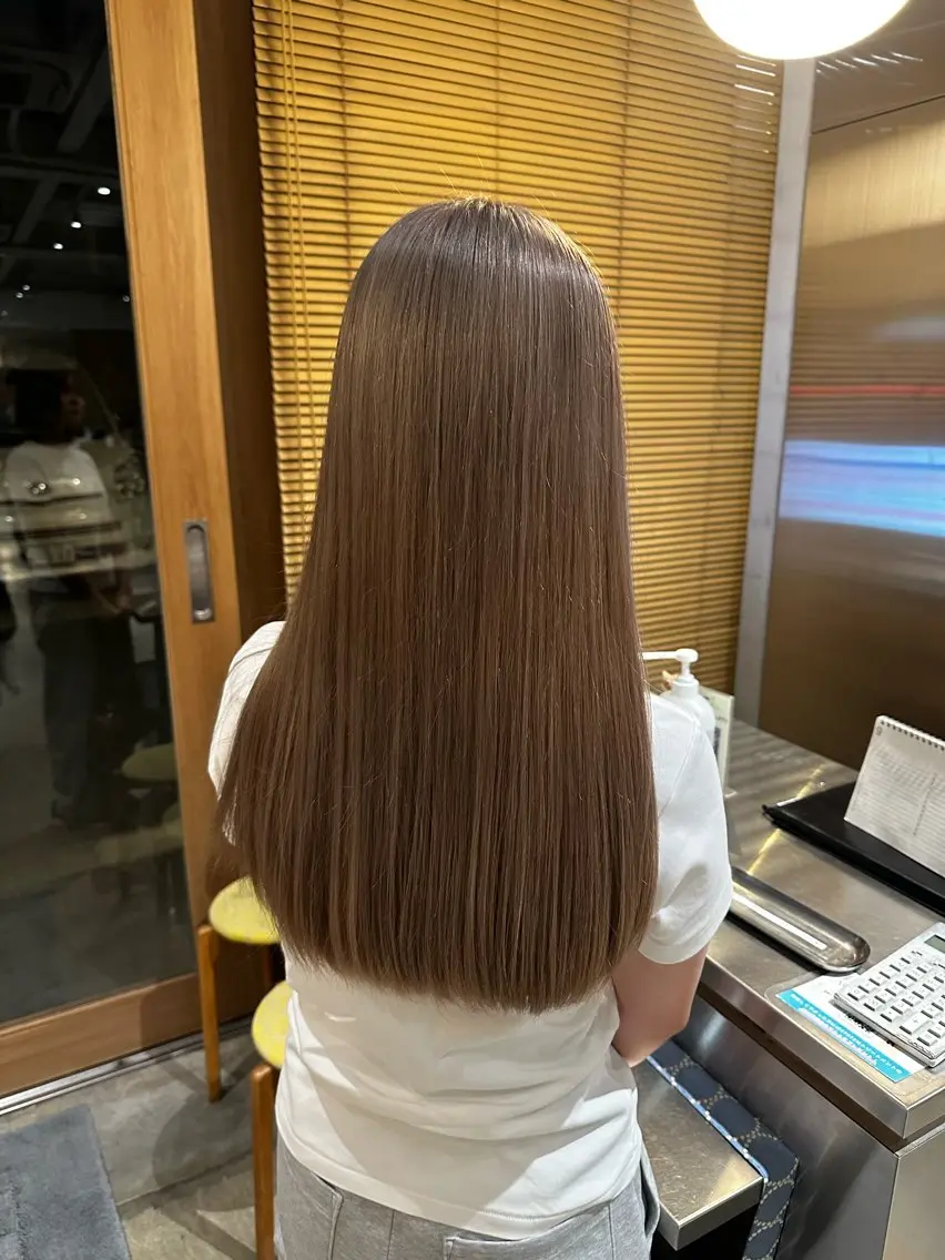 カラー ブリーチ ヘアカラー 山田 麻海のヘアスタイル