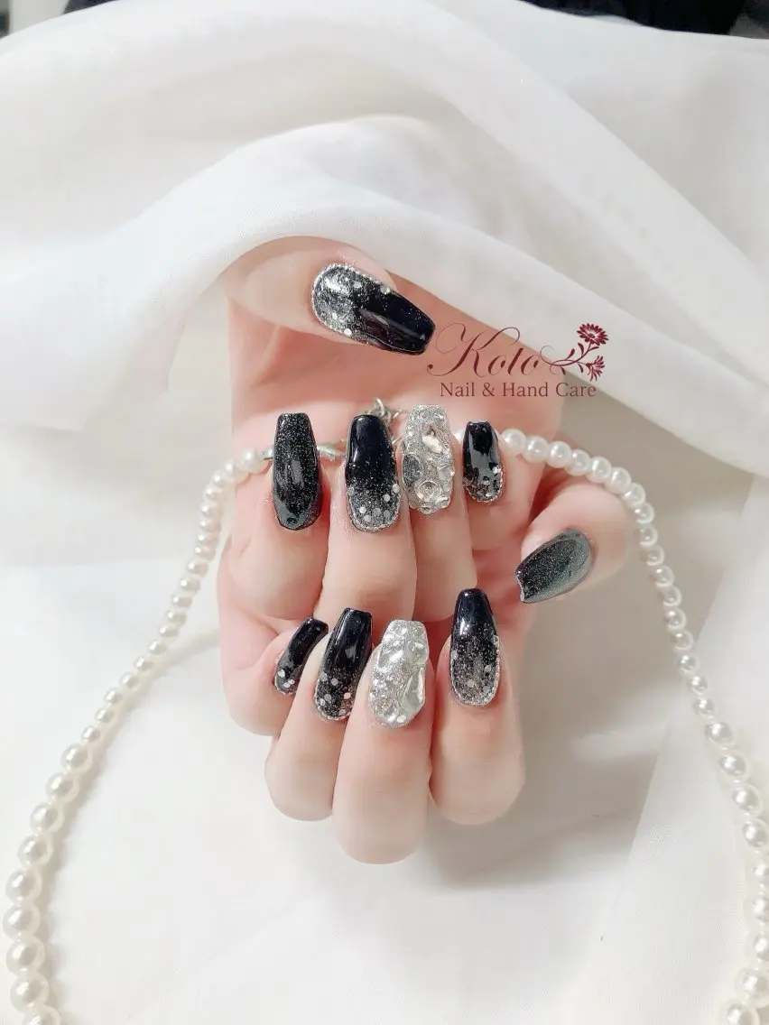 ネイル 長さ出し ジェルネイル キラキラネイル 持ち込み ニュアンスネイル ハンドネイル Nail Salon KOTOのネイルデザイン