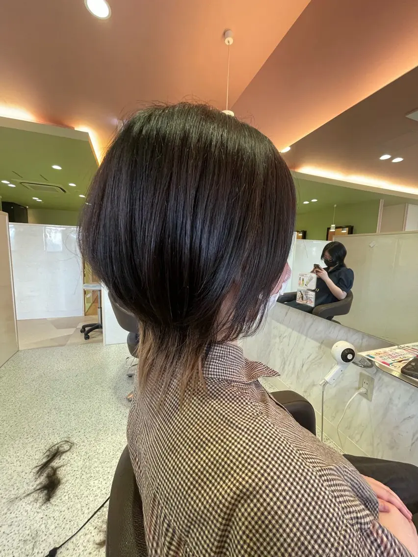 ショート カット ヘアカラー 保々  雄輝のヘアスタイル
