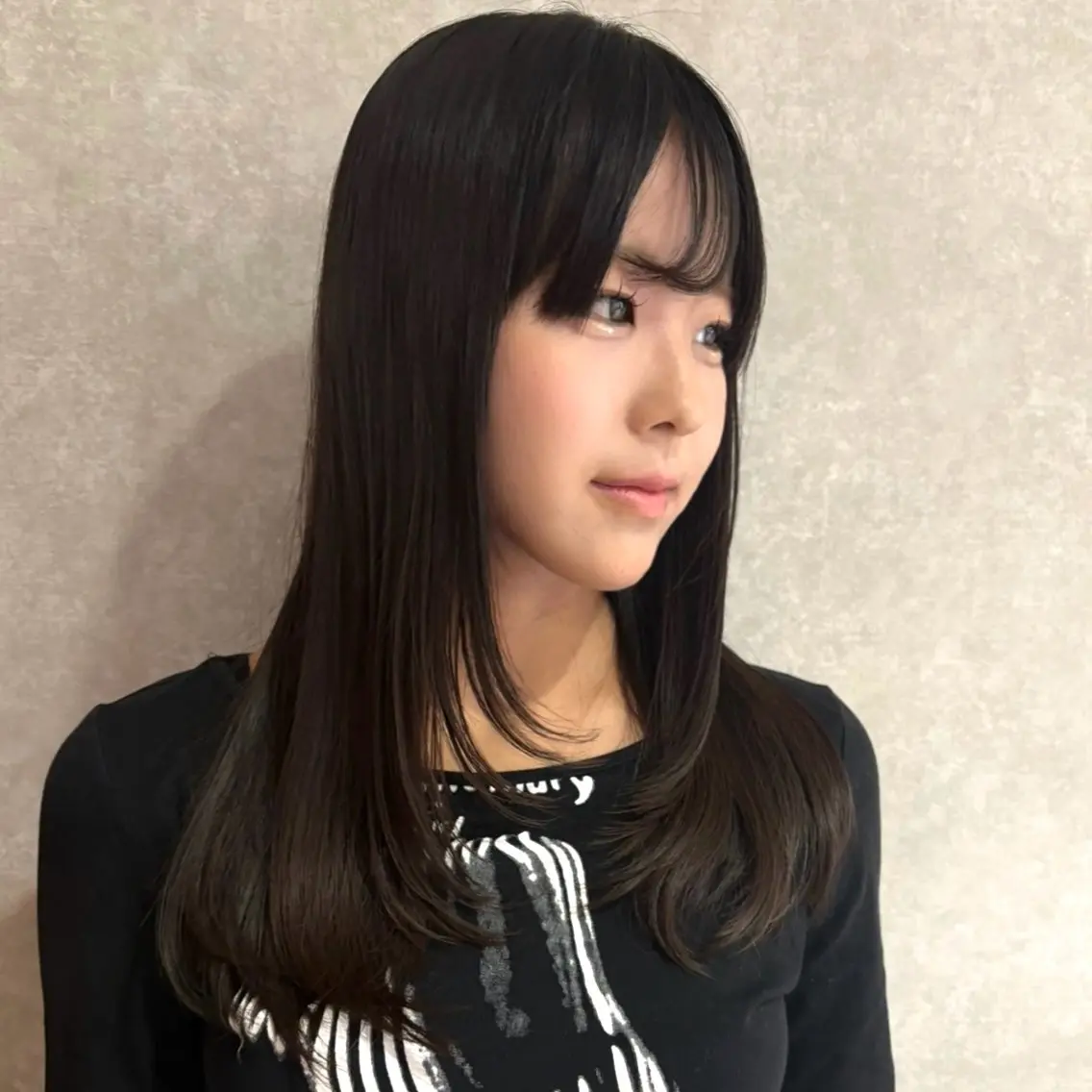 セミロング 似合わせカラー/ 暖色カラー/セイナのヘアスタイル