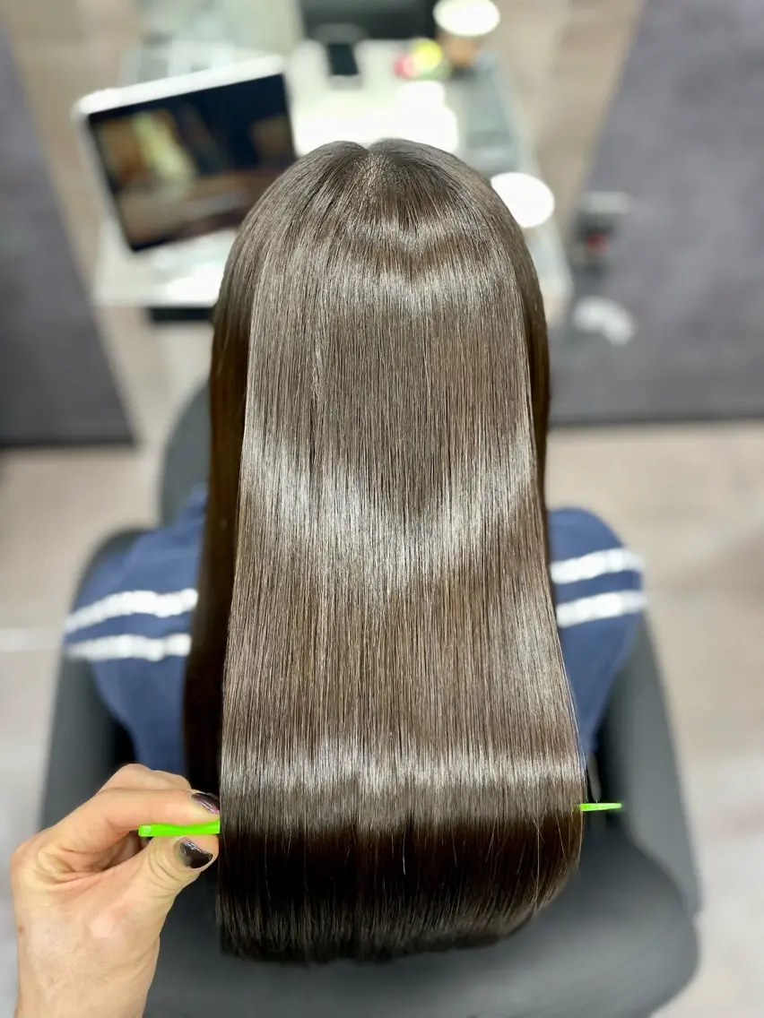 ロング カット ヘアカラー 縮毛矯正 トリートメント CYNTHIADUE 店長｜ IRISUのヘアスタイル