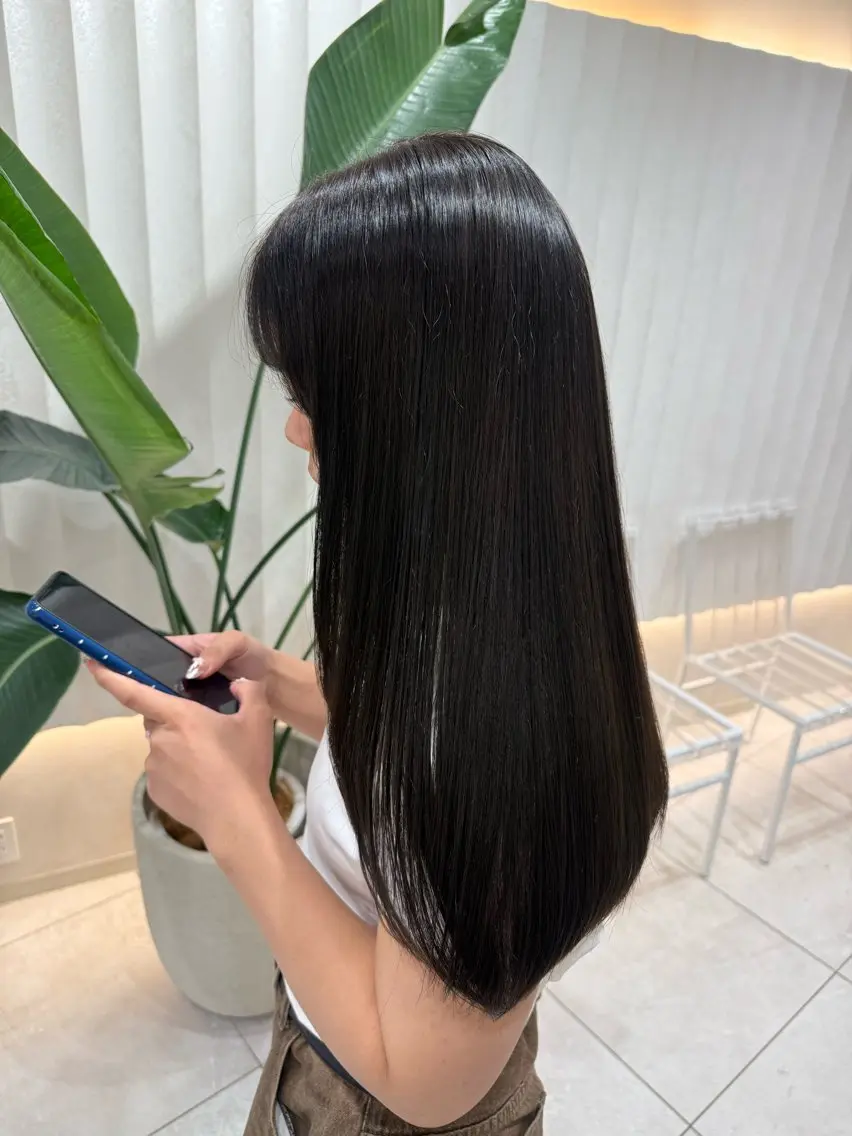 ミディアム カラー ヘアカラー トリートメント ショコラ🤎チョコ 🍫マロン🌰暗髪のヘアスタイル