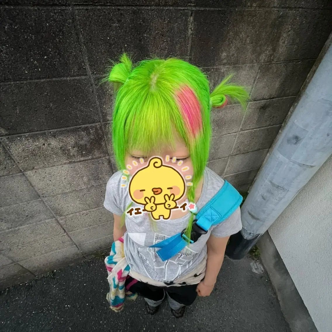 セミロング ヘアカラー カワハラ イチカのヘアスタイル
