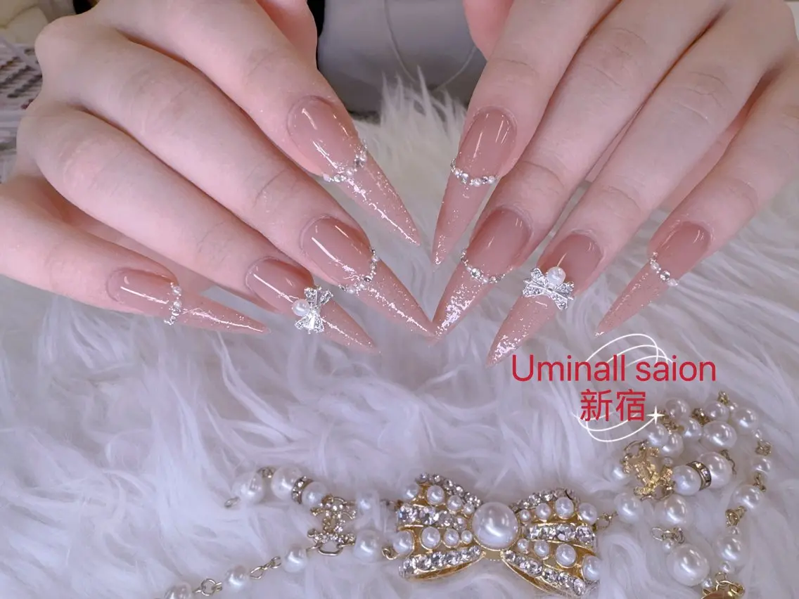 ネイル UMI ネイルサロン新宿🎀のネイルデザイン