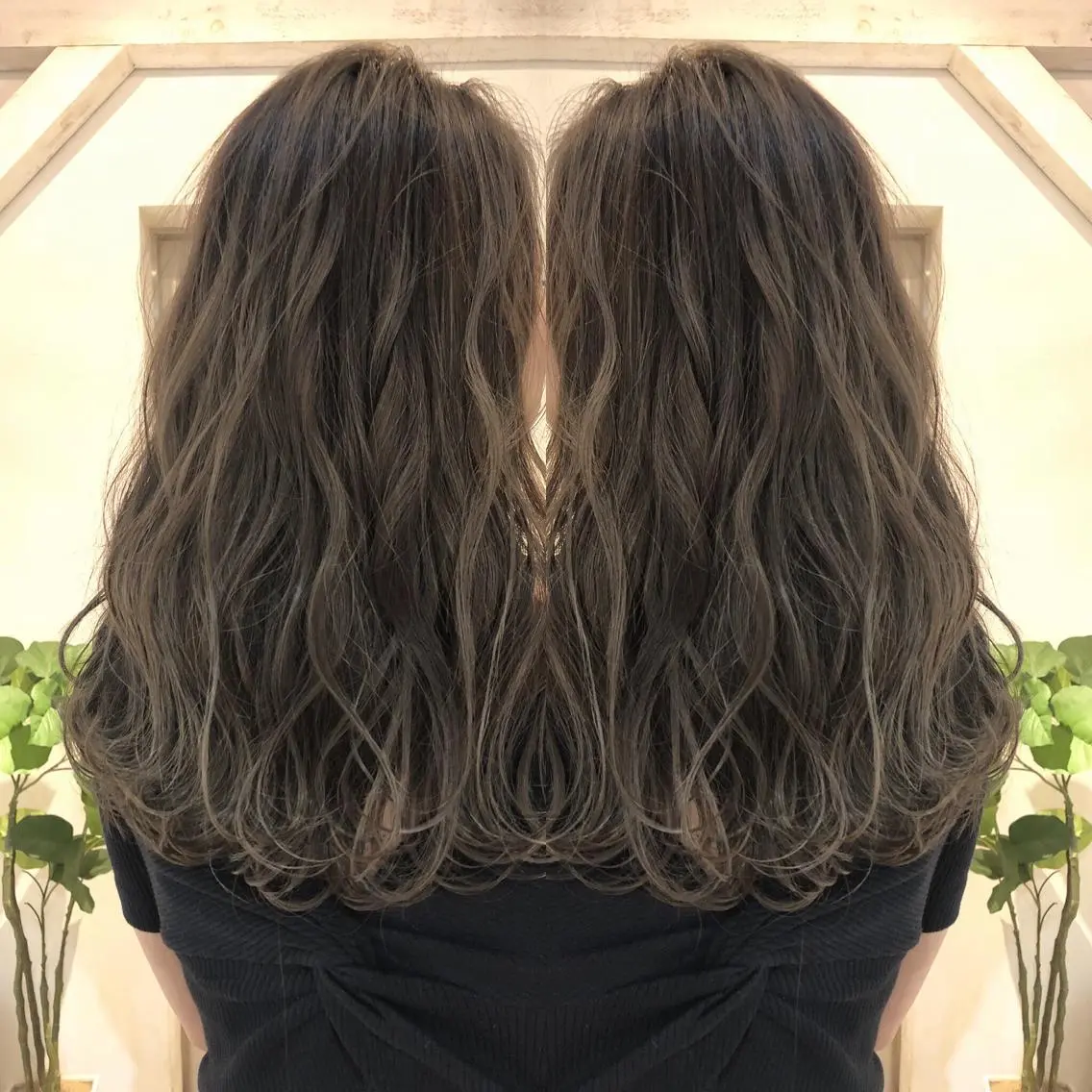 ロング カラー グラデーションカラー グレージュ ハイライトカラー ハイライト カット ヘアカラー トリートメント ヘッドスパ 木下大地 HAIR Oneのヘアスタイル