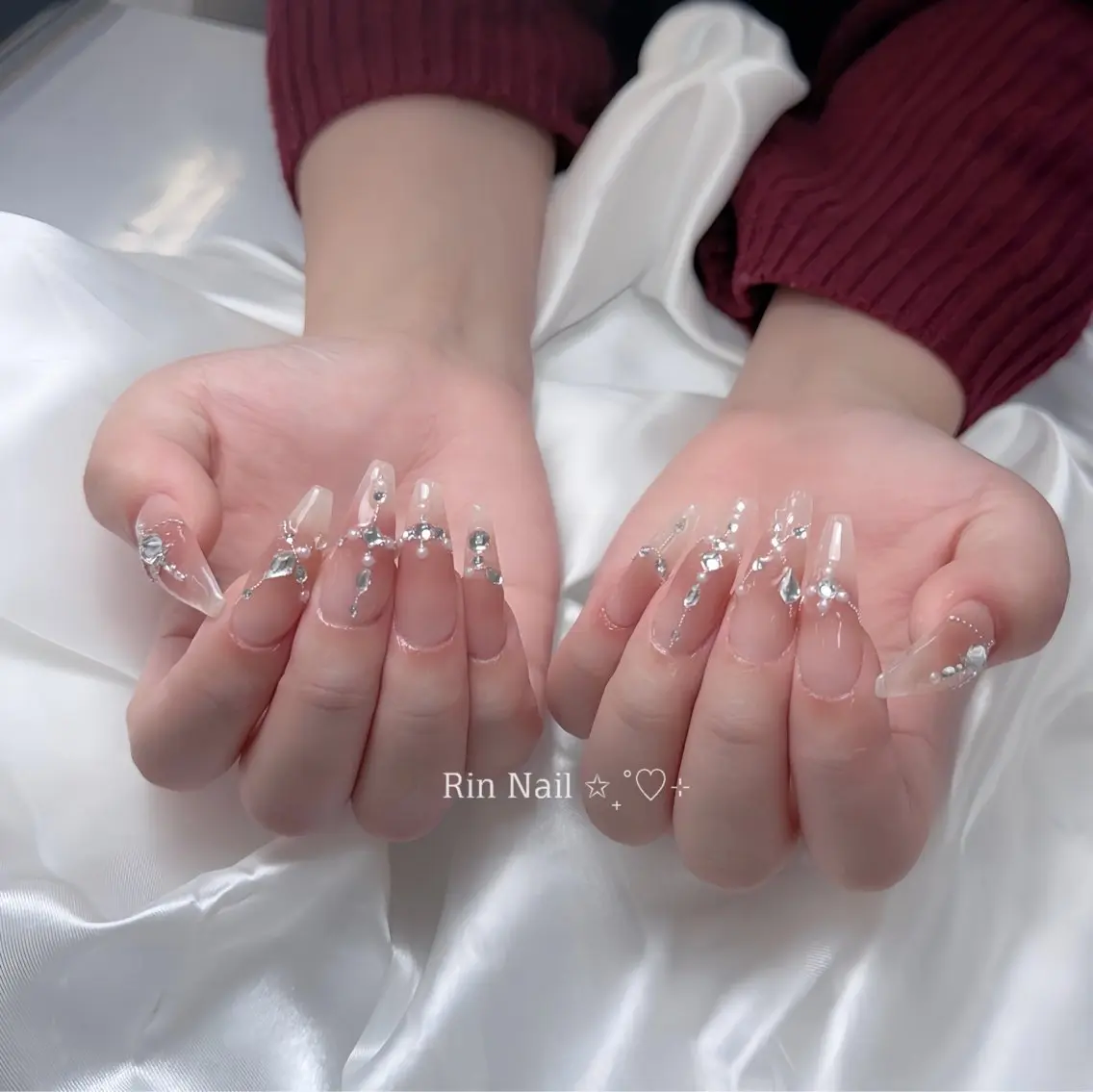 ネイル ボルドー フレンチネイル グラデーション キラキラネイル 韓国ネイル ハンドネイル Rin Nail Shinokuboのネイルデザイン