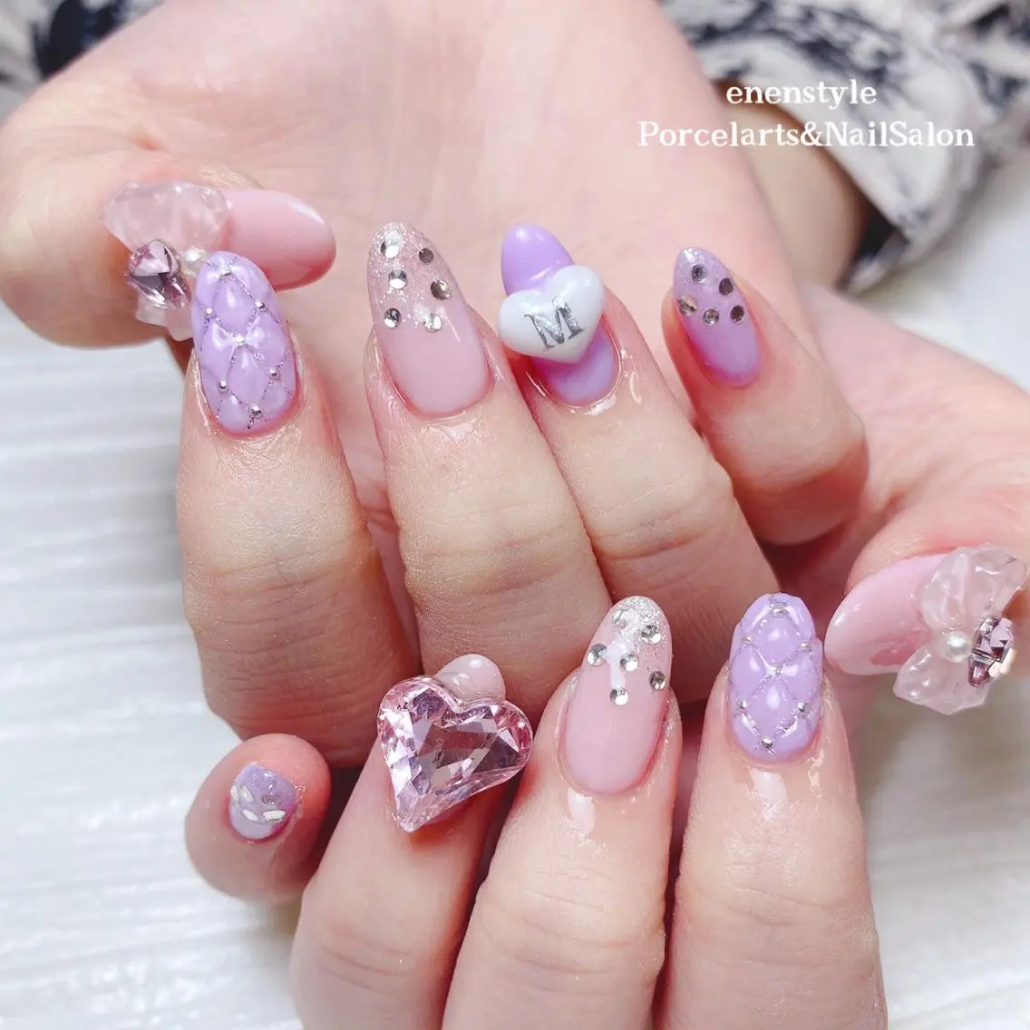 ミディアム ネイル 🐾enen style 🐾のネイルデザイン