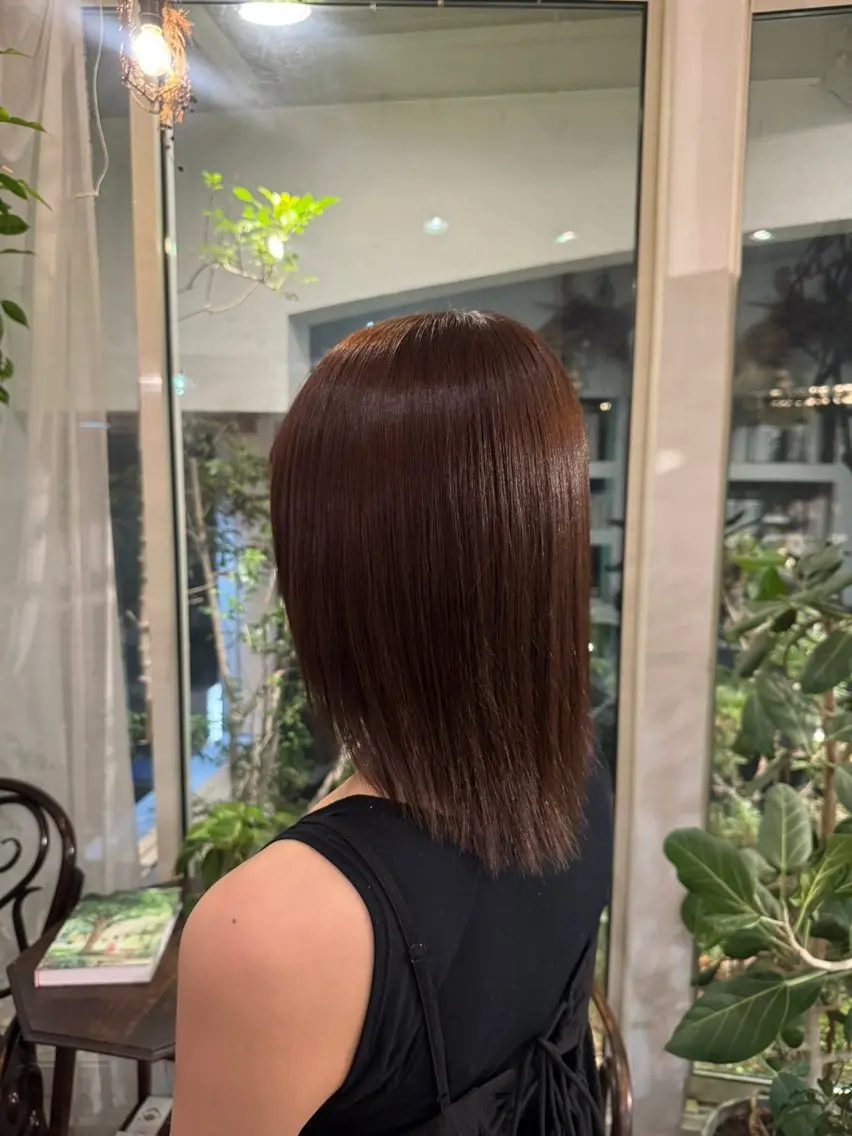 ミディアム 小林 稚乃のヘアスタイル