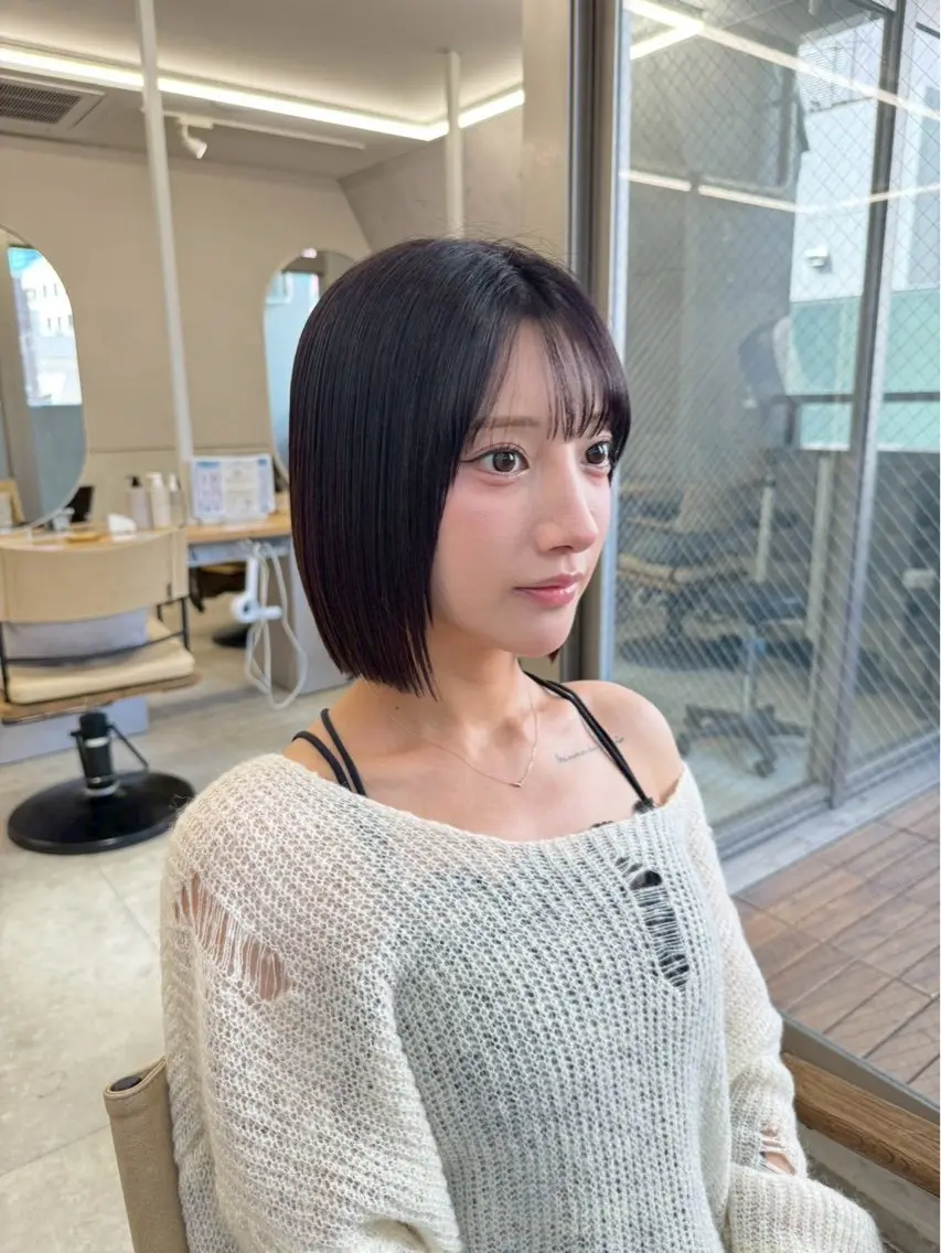 ミディアム カラー ボブ🩵 ハイトーン🩵風愛のヘアスタイル