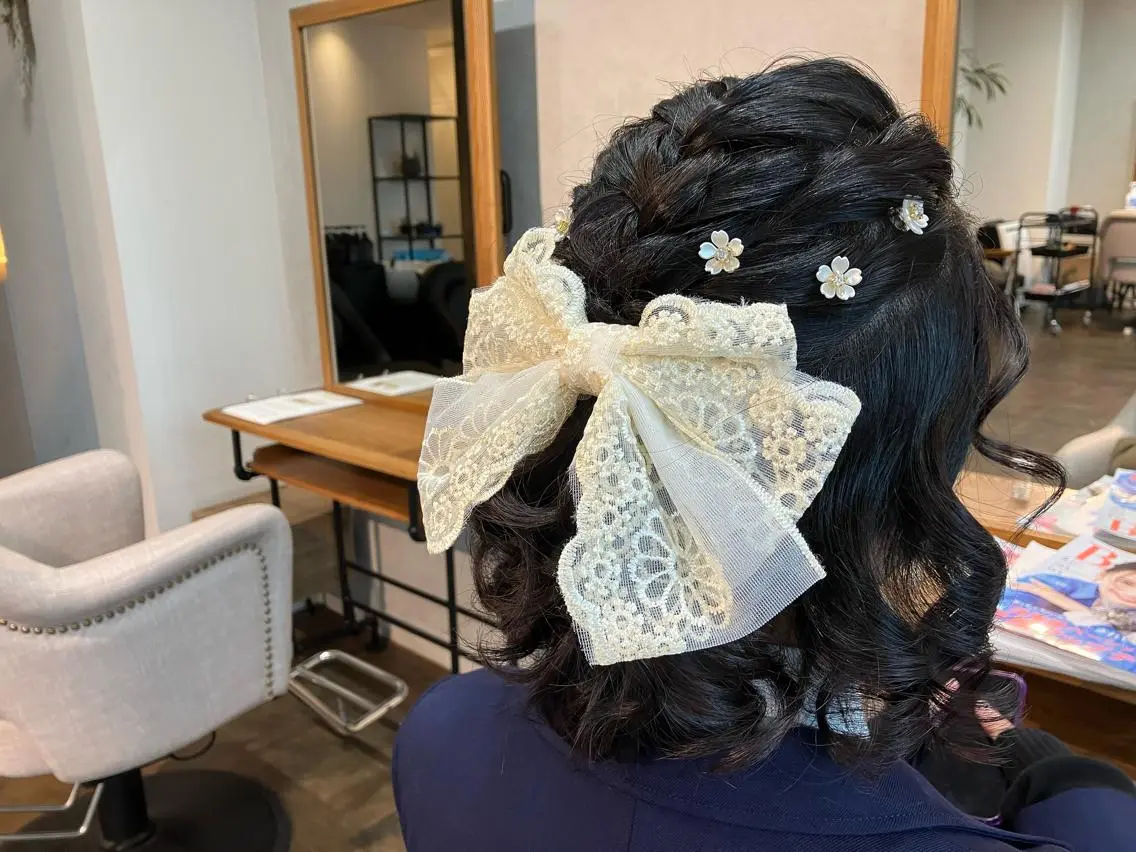 ヘアアレンジ ハーフアップ 卒業式のヘアスタイル Hair&Make Nahoのマツエク・マツパデザイン